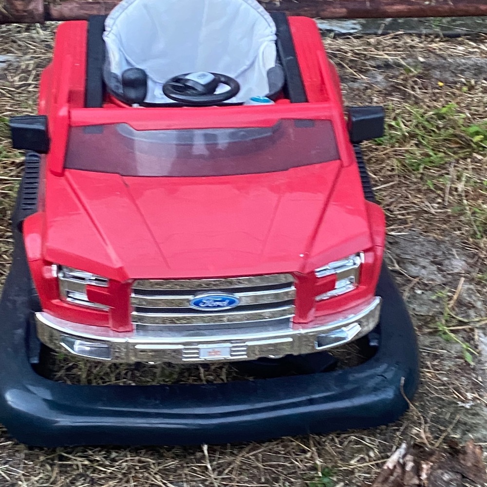 Baby Boy or baby girl it walker